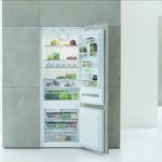 Вместительный холодильник Whirlpool Space 400